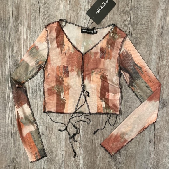 Pretty Little Thing Sheer Mesh Crop Top - Picture 3 of 4